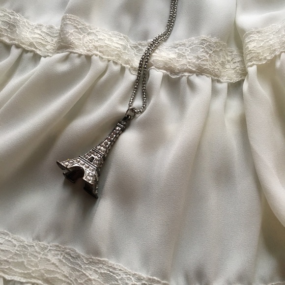 Paris Eiffel Tower Necklace - Picture 11 of 11